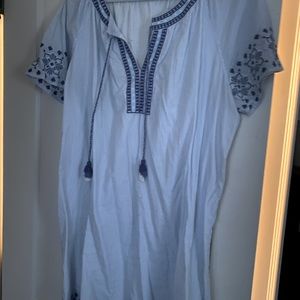 Vineyard Vines casual beach dress